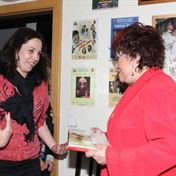 Divadlo Na Jezerce Jirina-Bohdalova-s-Terezou-Nemcovou foto-Jana-Pertakova